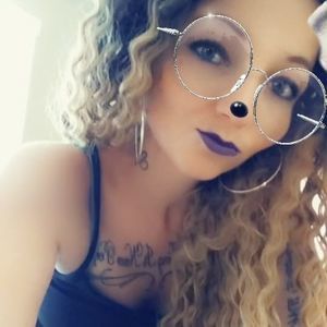 Meet your Posher, Candace